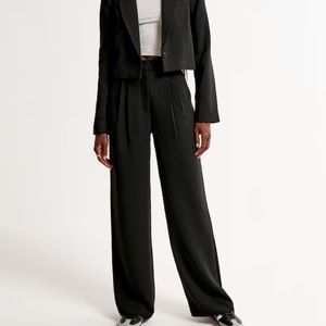 Black A&F Tailored Pant